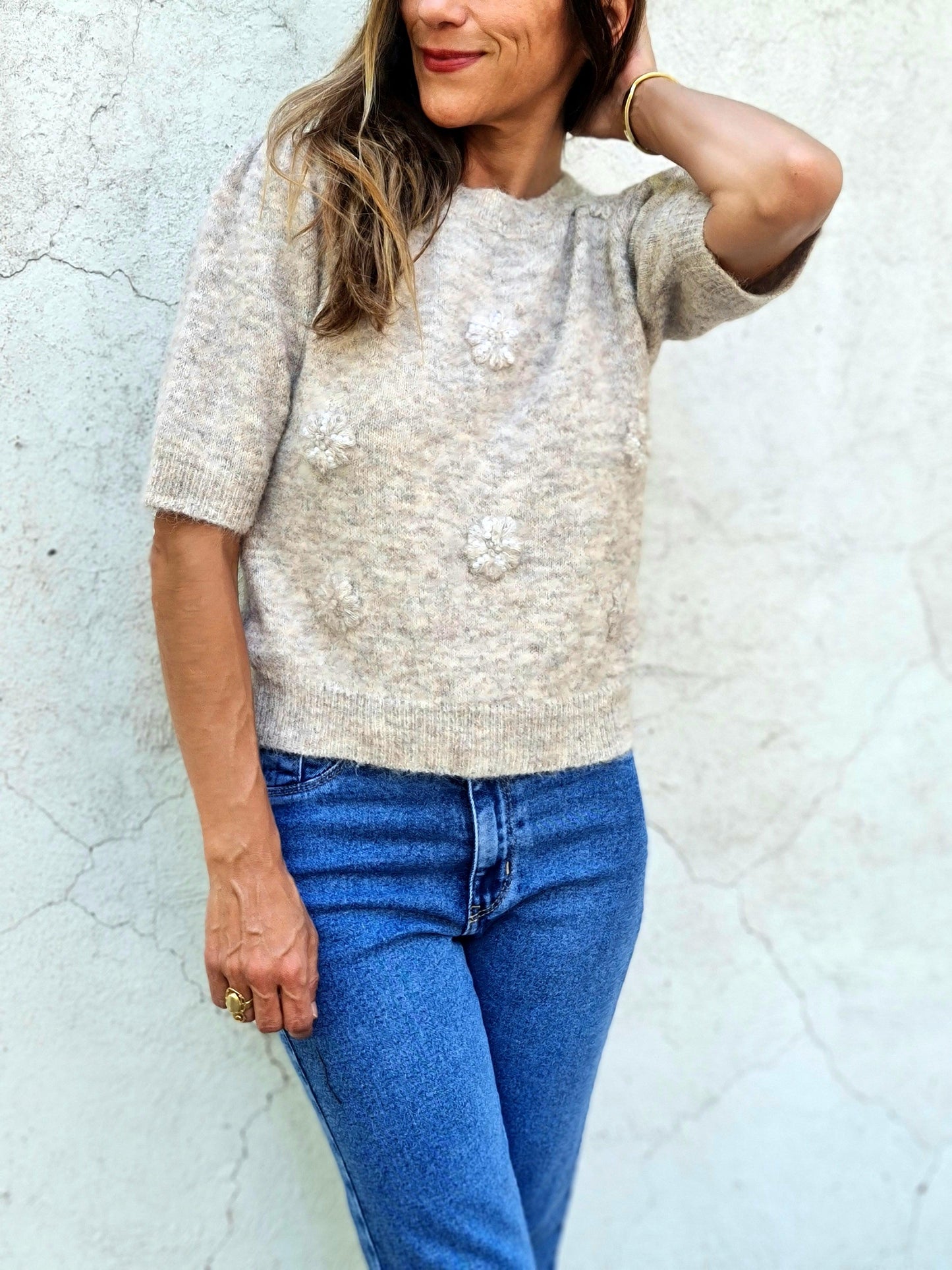SWEATER FLORES TOSTADO JASPEADO. - Quemepongo