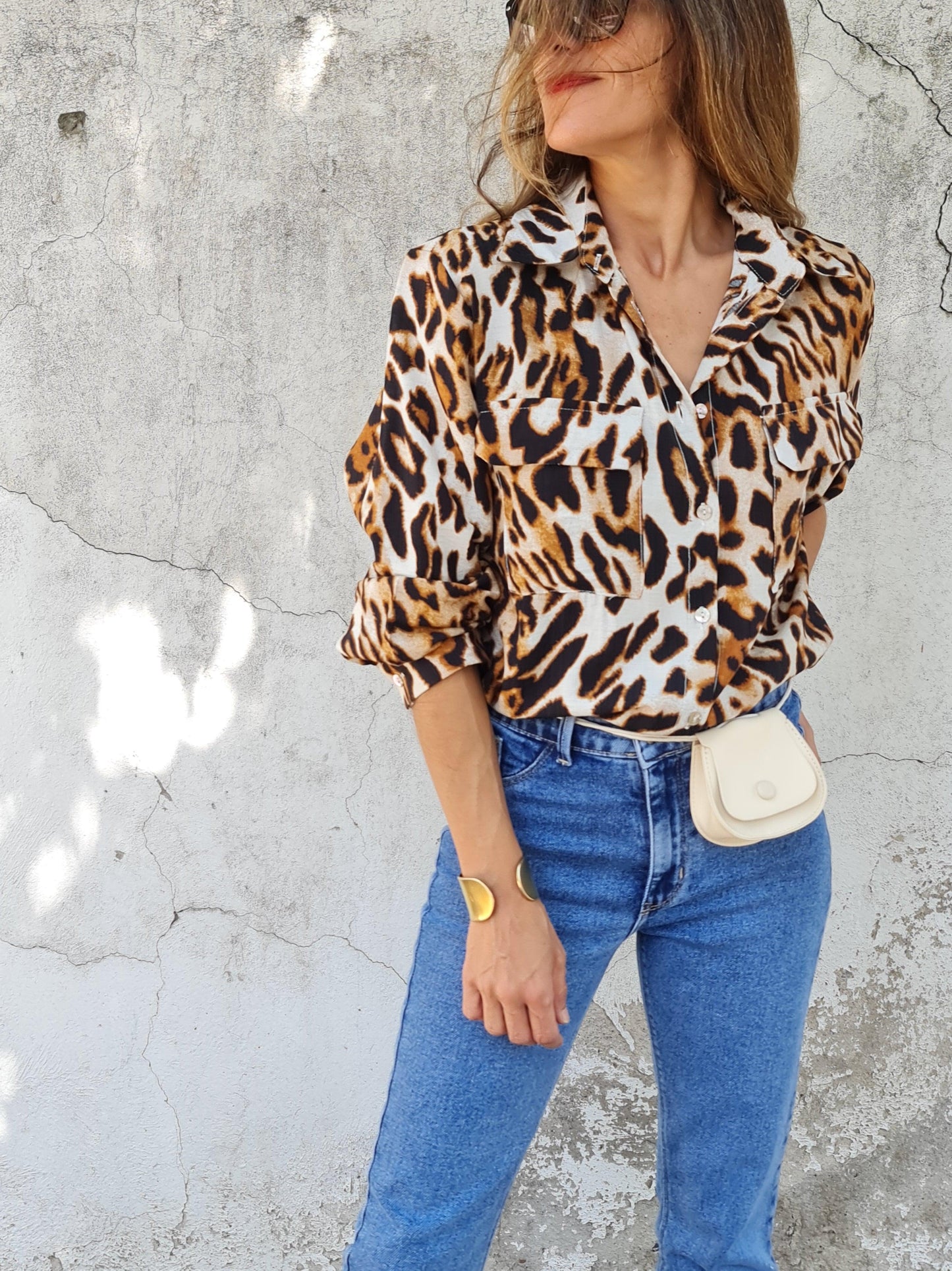 CAMISA PRINT BOLSILLOS. - Quemepongo