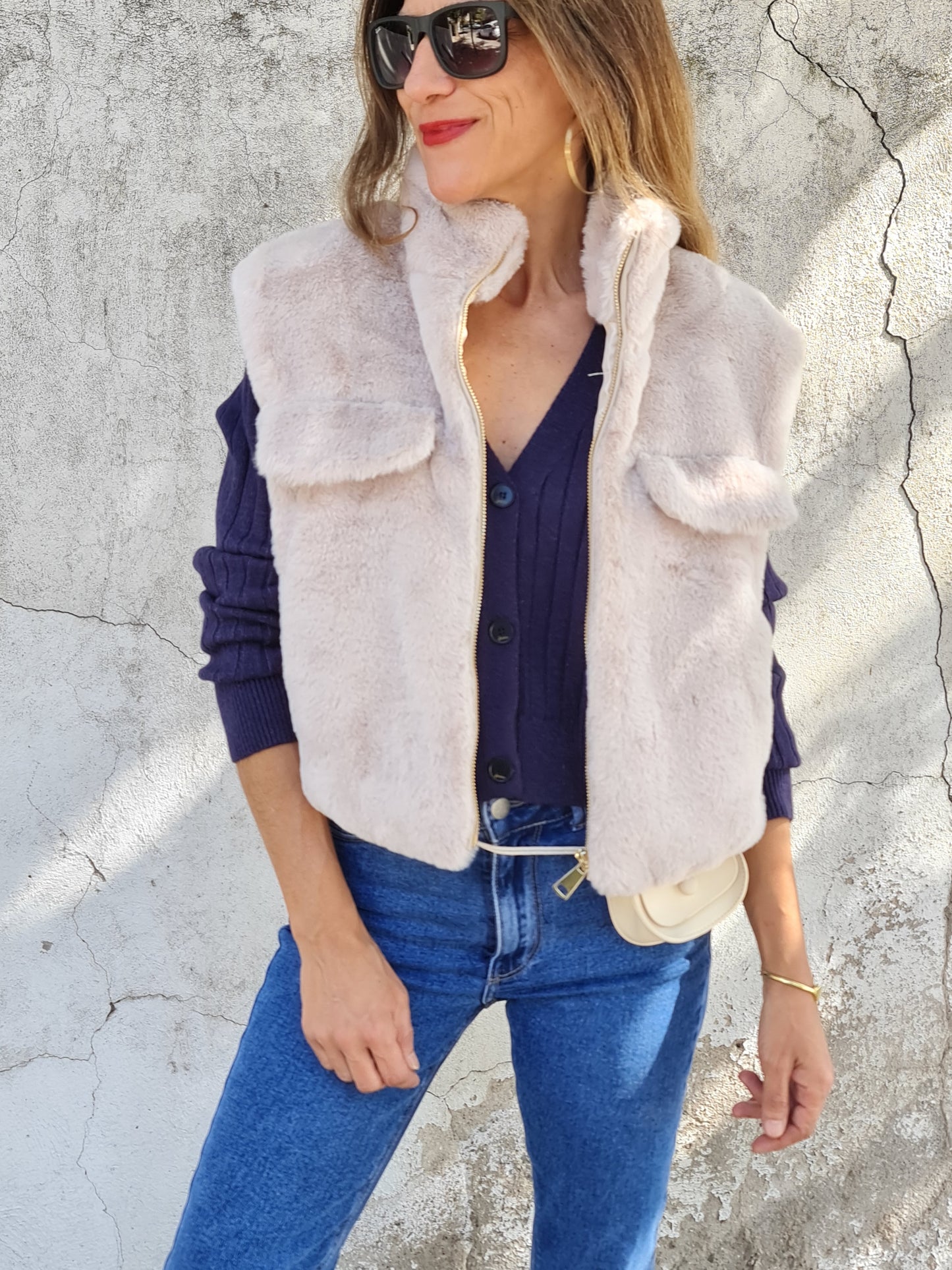 CHAQUETA PIEL SIN MANGAS CRUDO.
