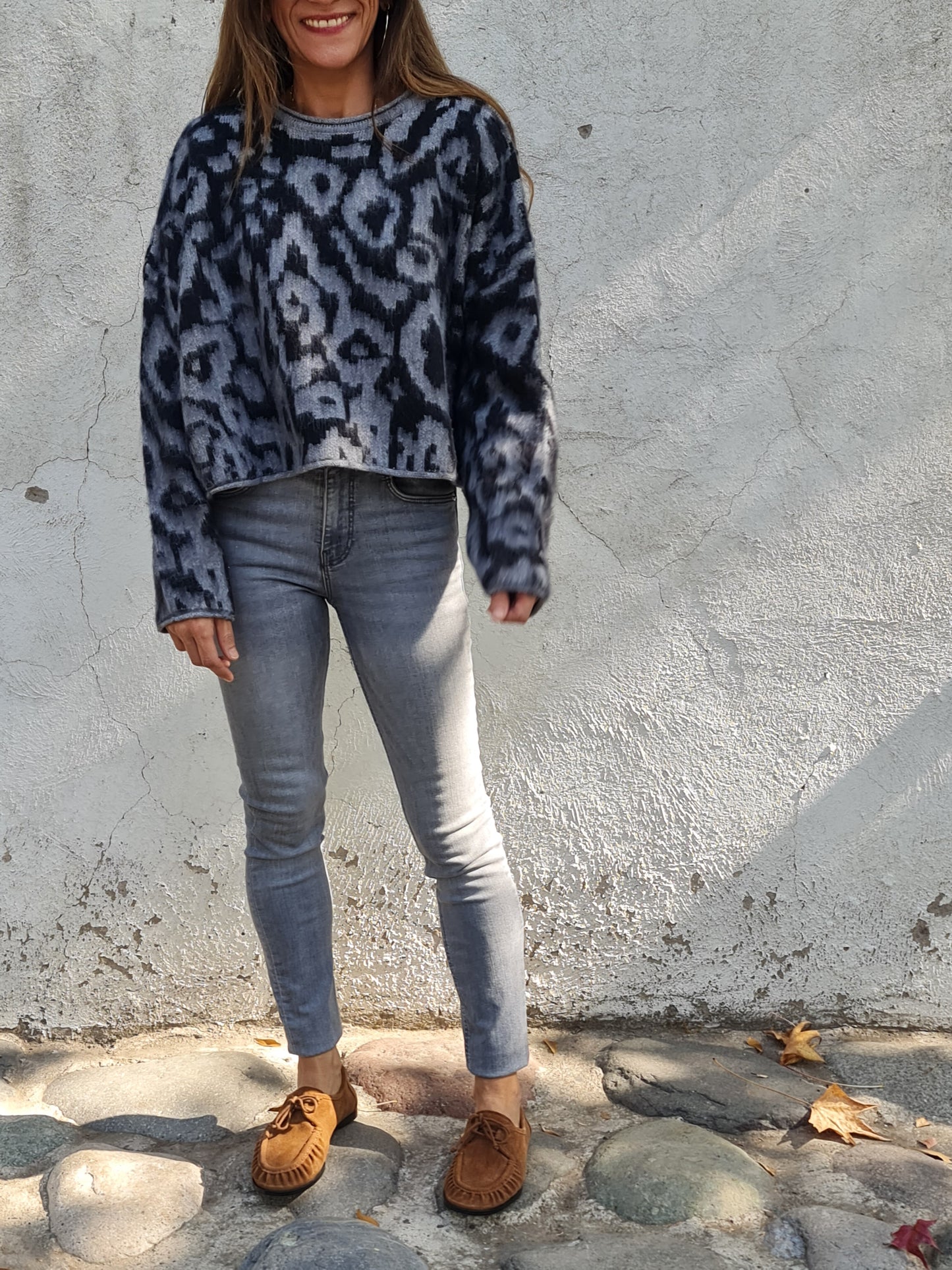 SWEATER BEGOÑA GRIS/NEGRO.