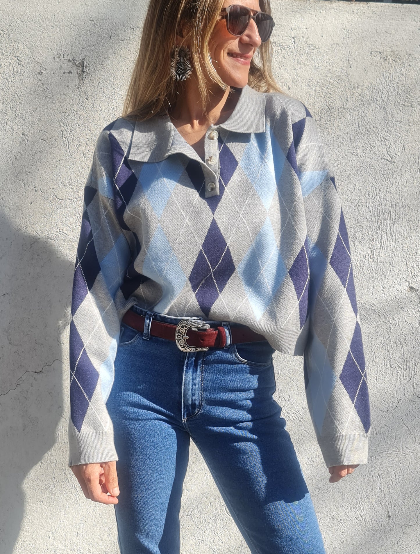 SWEATER ROMBO GRIS. - Quemepongo