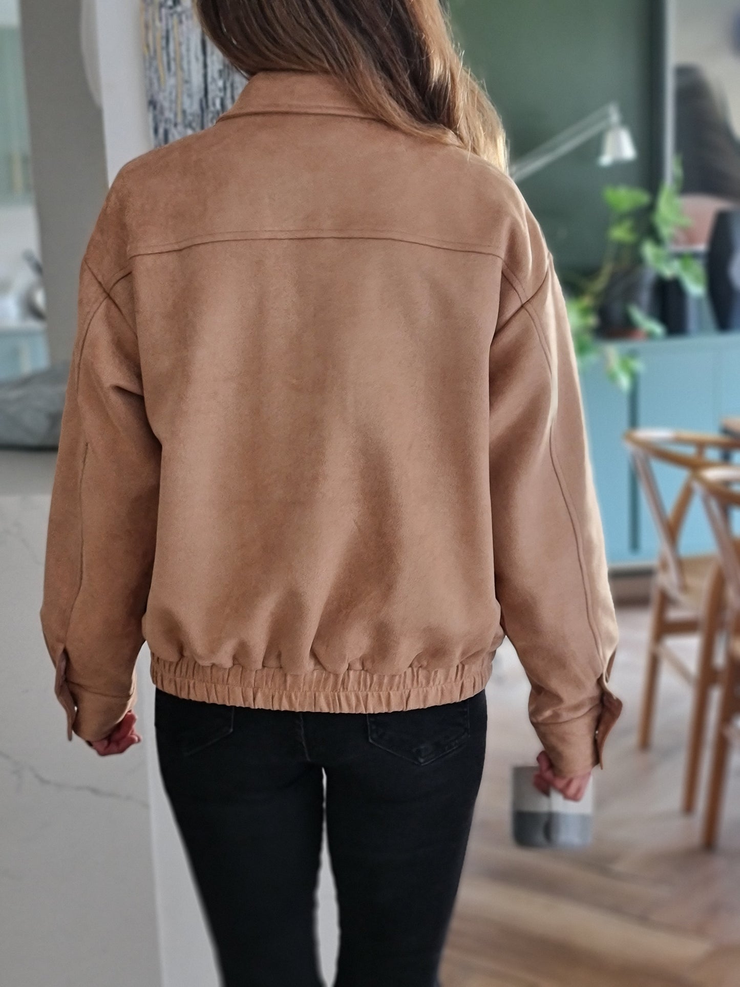 CHAQUETA GAMUZA CAMEL SUAVE.