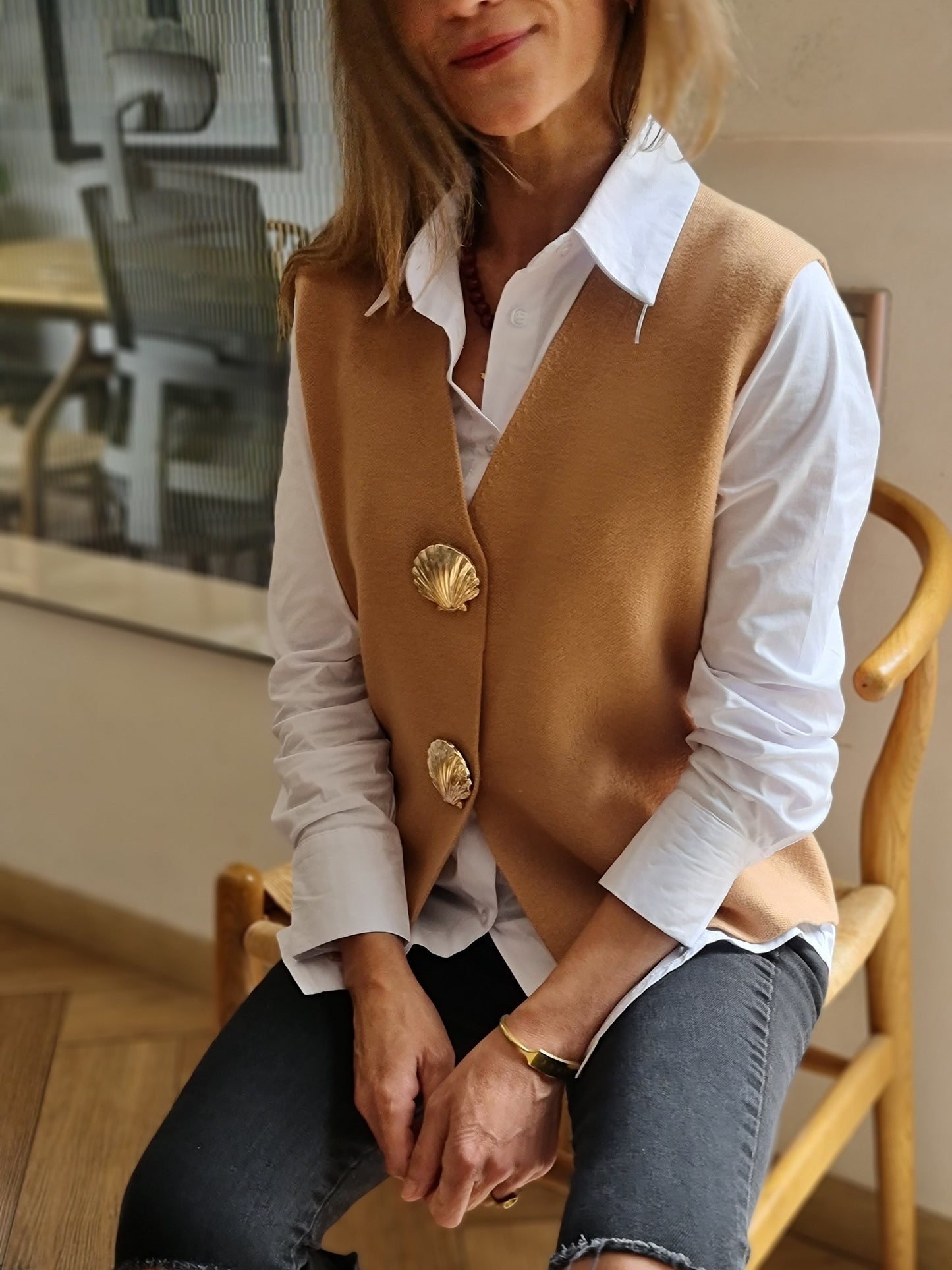 CHALECO IGNACIA CAMEL.