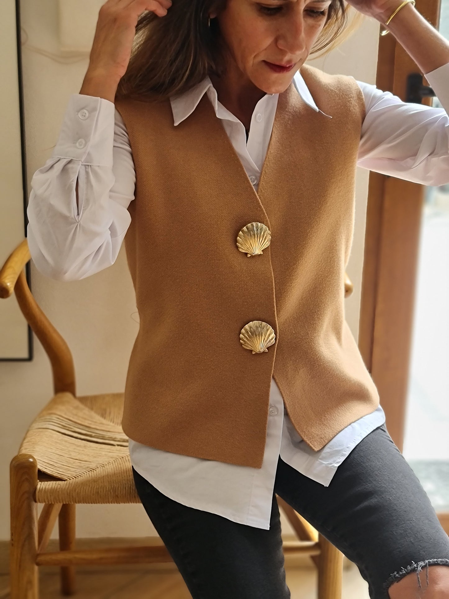 CHALECO IGNACIA CAMEL.