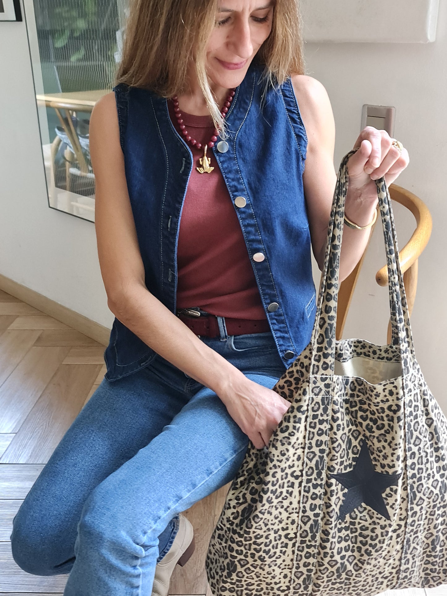 GILLET JEANS AZUL 10% DE DCTO.