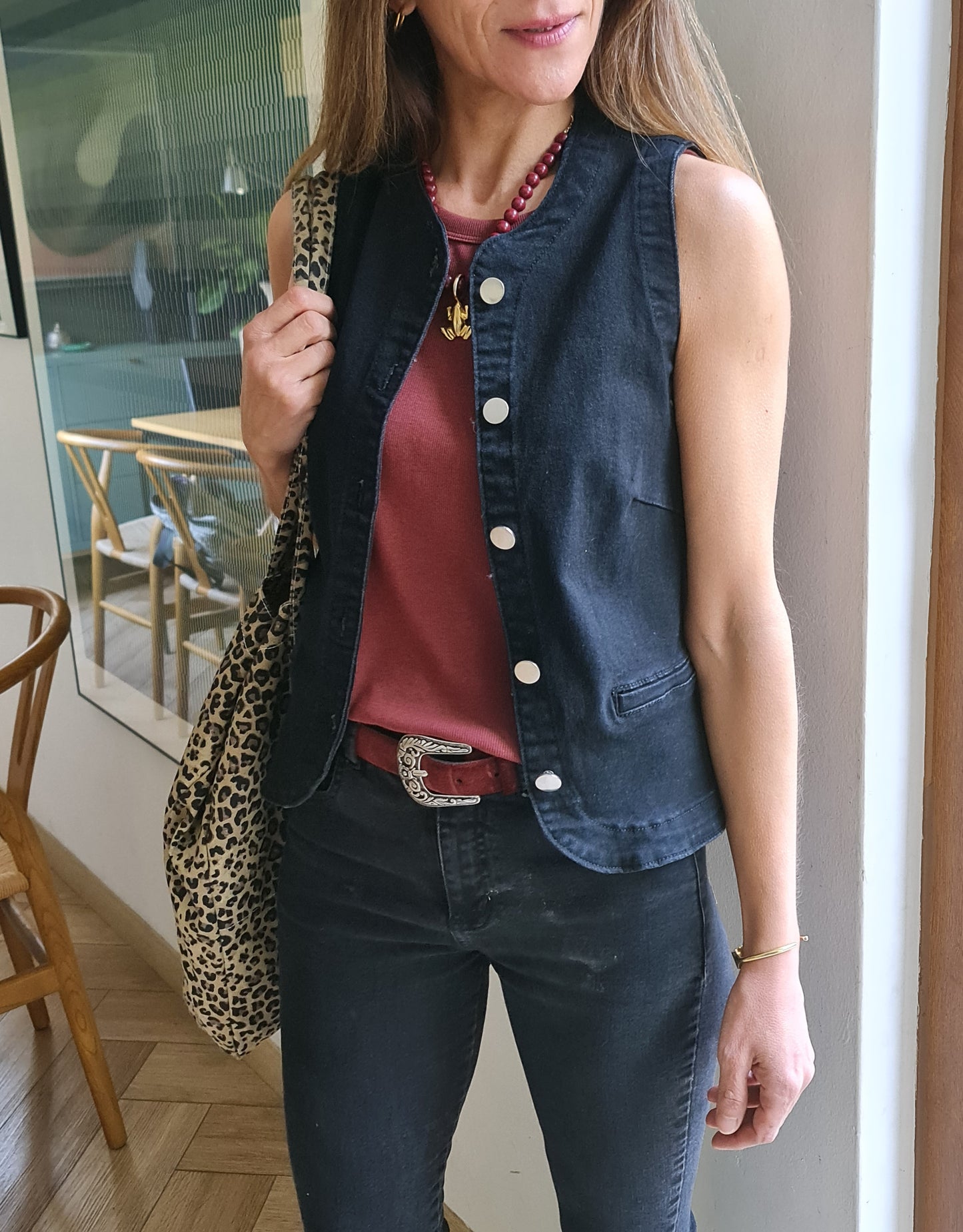 GILLET JEANS NEGRA.