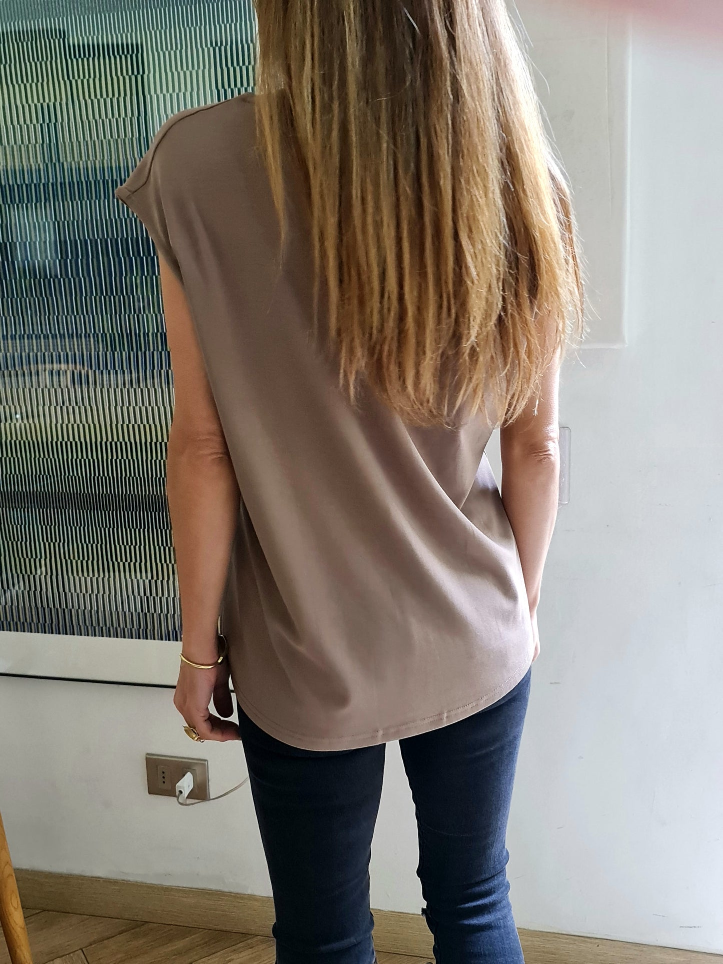 POLERA LOLA CAFE SUAVE -10% DCTO.