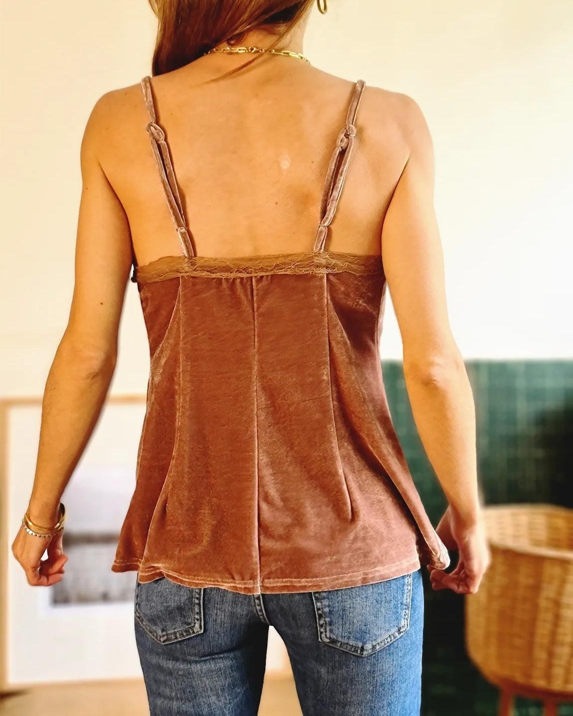BLUSA PLUSH CAFE -70% DE DCTO. - Quemepongo