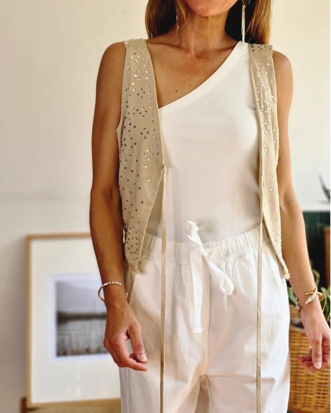 GILLET LINO BRILLO BEIGE -30% DE DCTO. - Quemepongo
