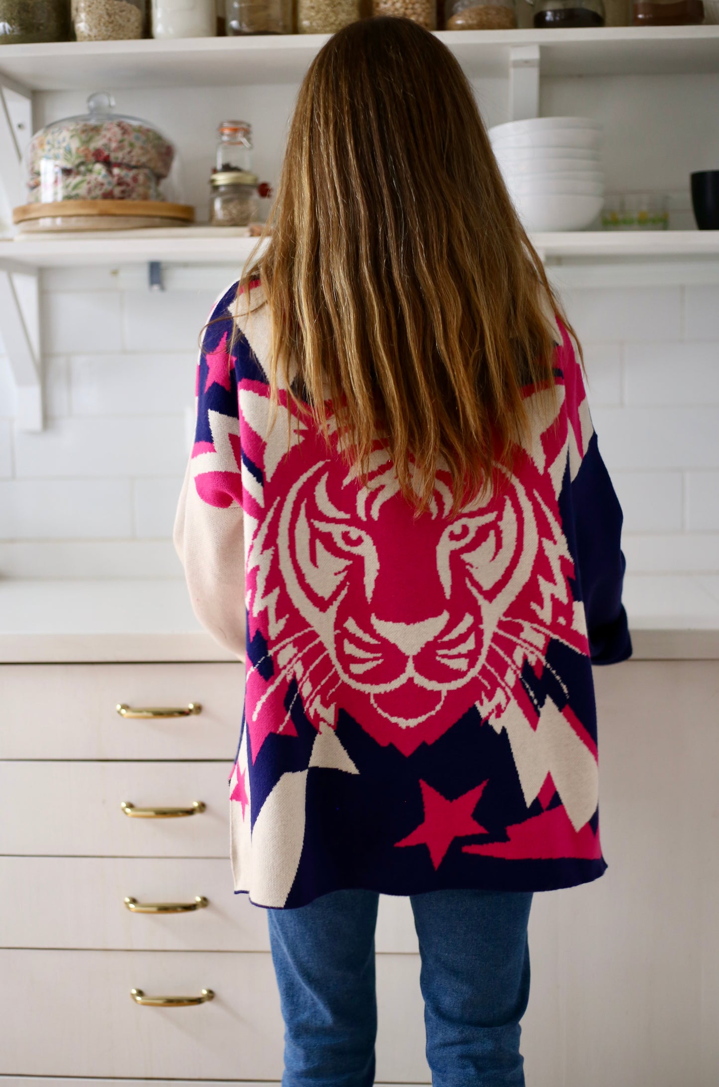 SWEATER TIGRE AZUL/FUCSIA. - Quemepongo