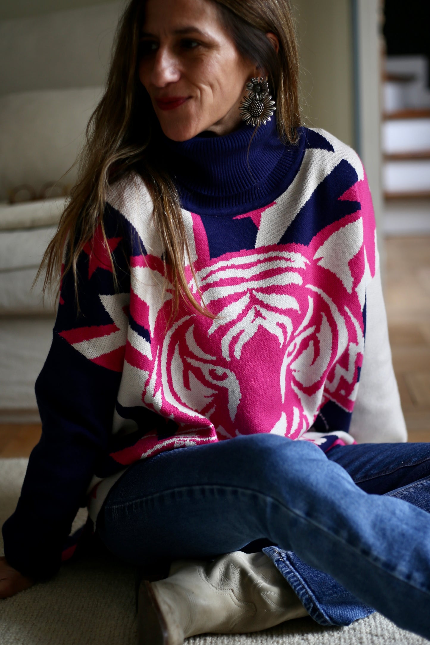SWEATER TIGRE AZUL/FUCSIA. - Quemepongo