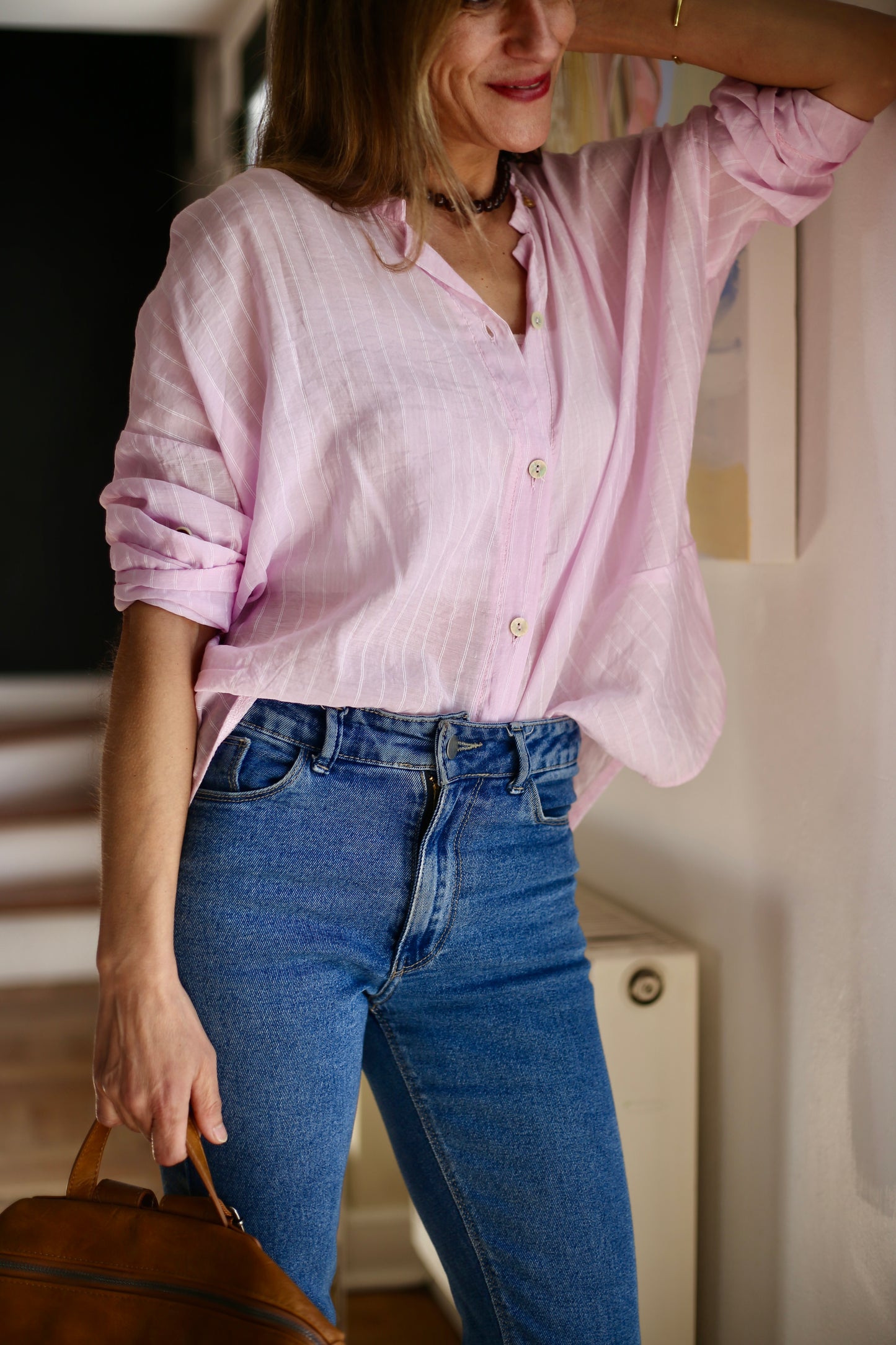 BLUSA SARITA RAYAS ROSADA.