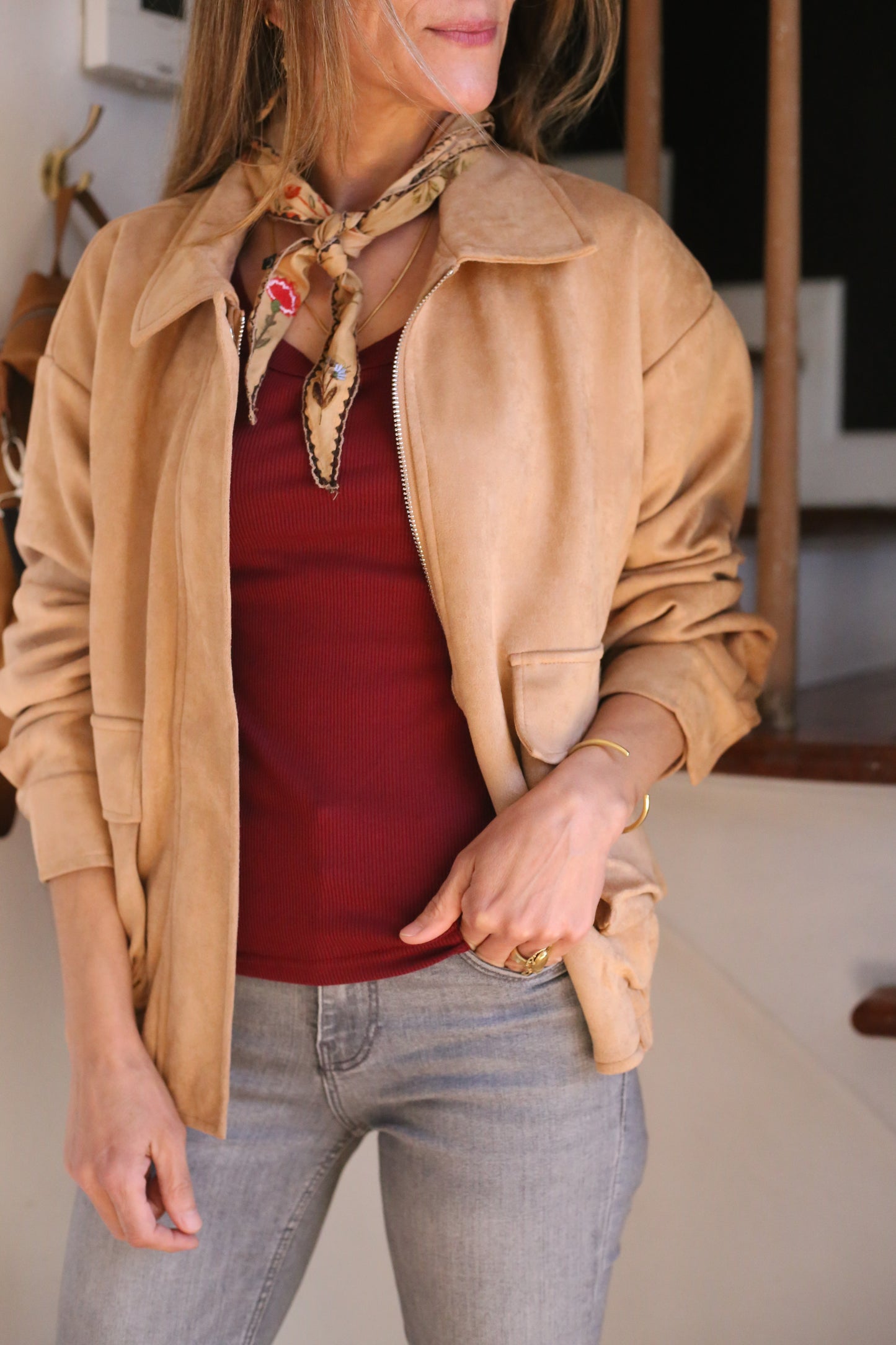 CHAQUETA GAMUZA CAMEL SUAVE -20% DDCTO.