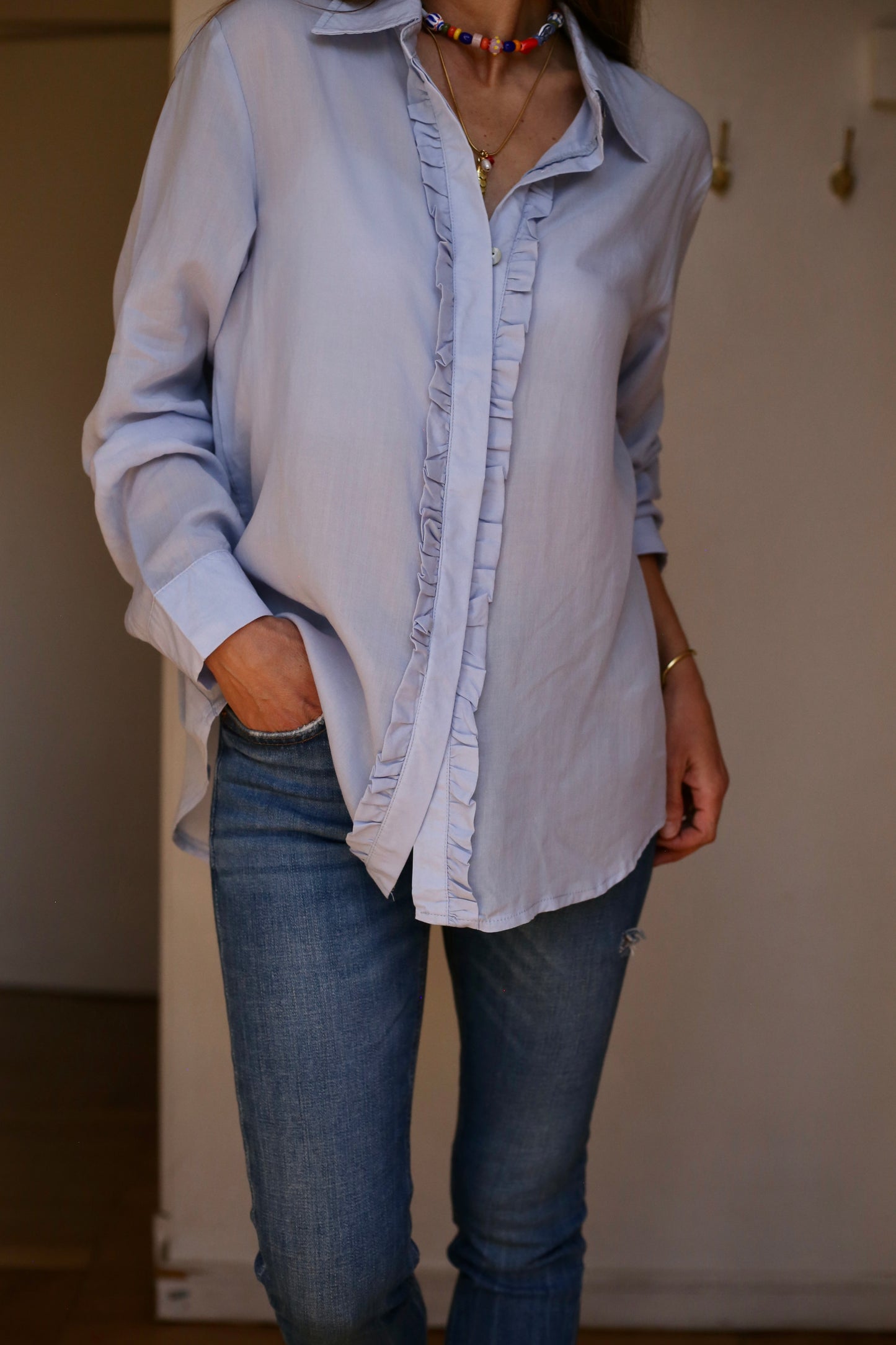 BLUSA ISABELINA CELESTE.