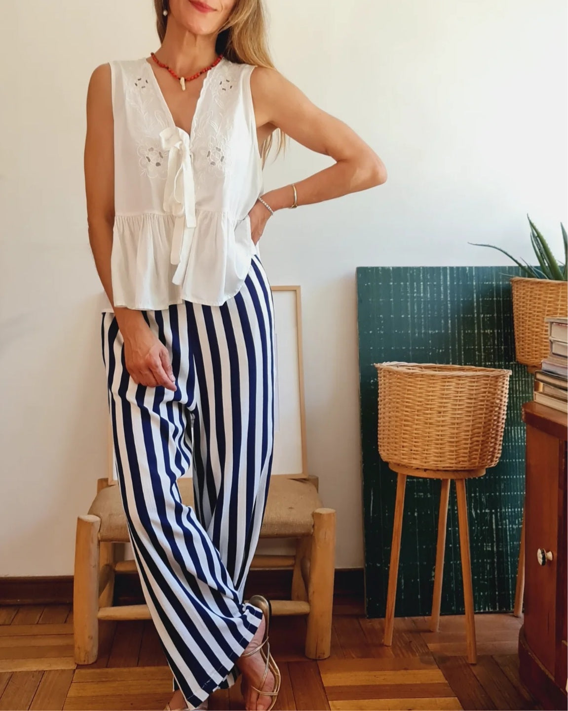 PANTALON LUPE AZUL/BLANCO -35% DE DCTO.