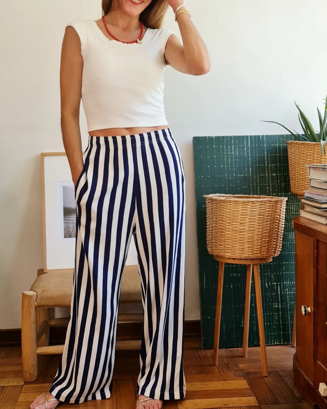 PANTALON LUPE AZUL/BLANCO -35% DE DCTO.