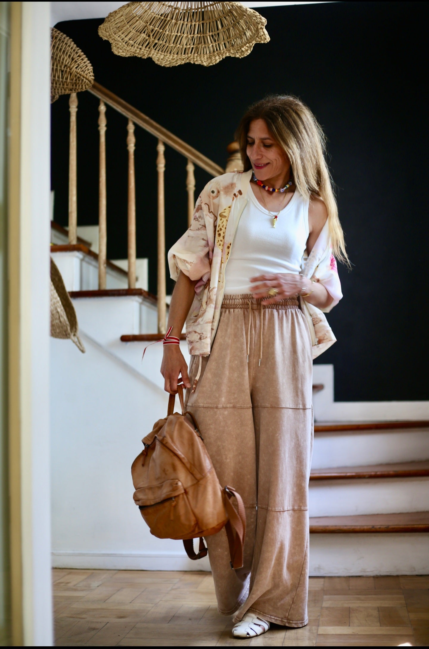 PANTALON ALGODON BEIGE DESGASTADO -15% DE DCTO.