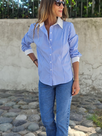 BLUSA REINA CELESTE.
