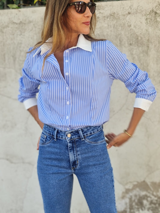 BLUSA REINA CELESTE.