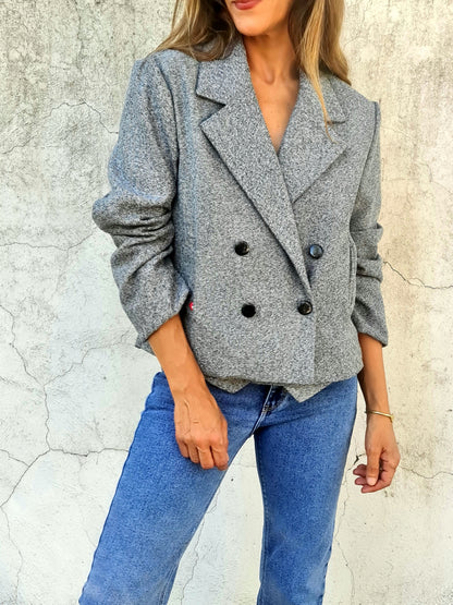 CHAQUETA ESPIGA GRIS.