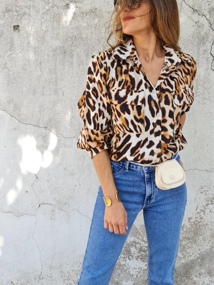 CAMISA PRINT BOLSILLOS. - Quemepongo
