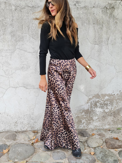 POLLERA SATIN PRINT.