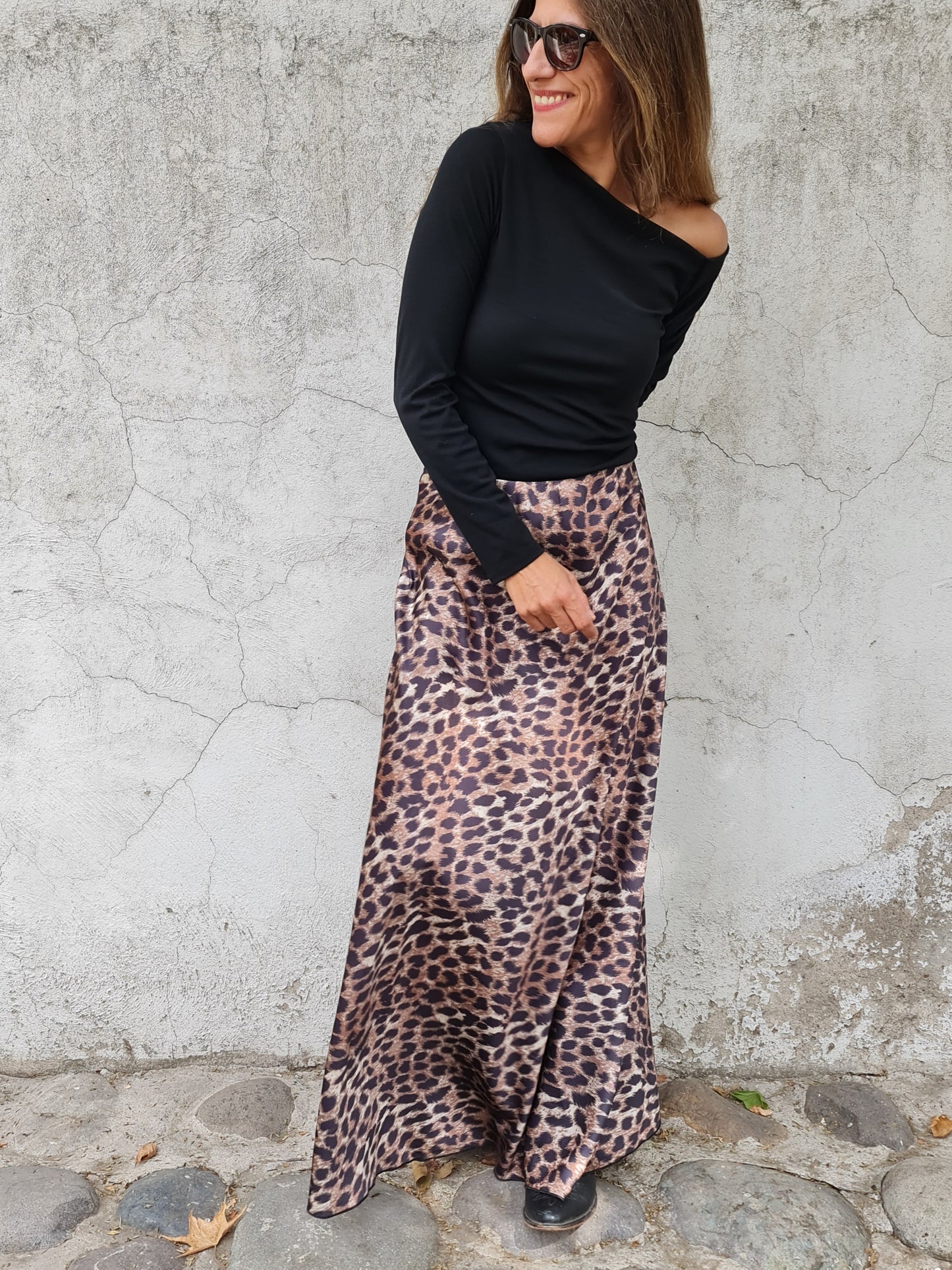 POLLERA SATIN PRINT.