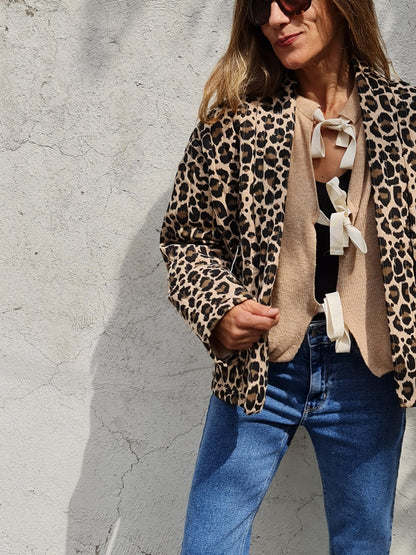 CHAQUETA PRINT CAMEL. - Quemepongo