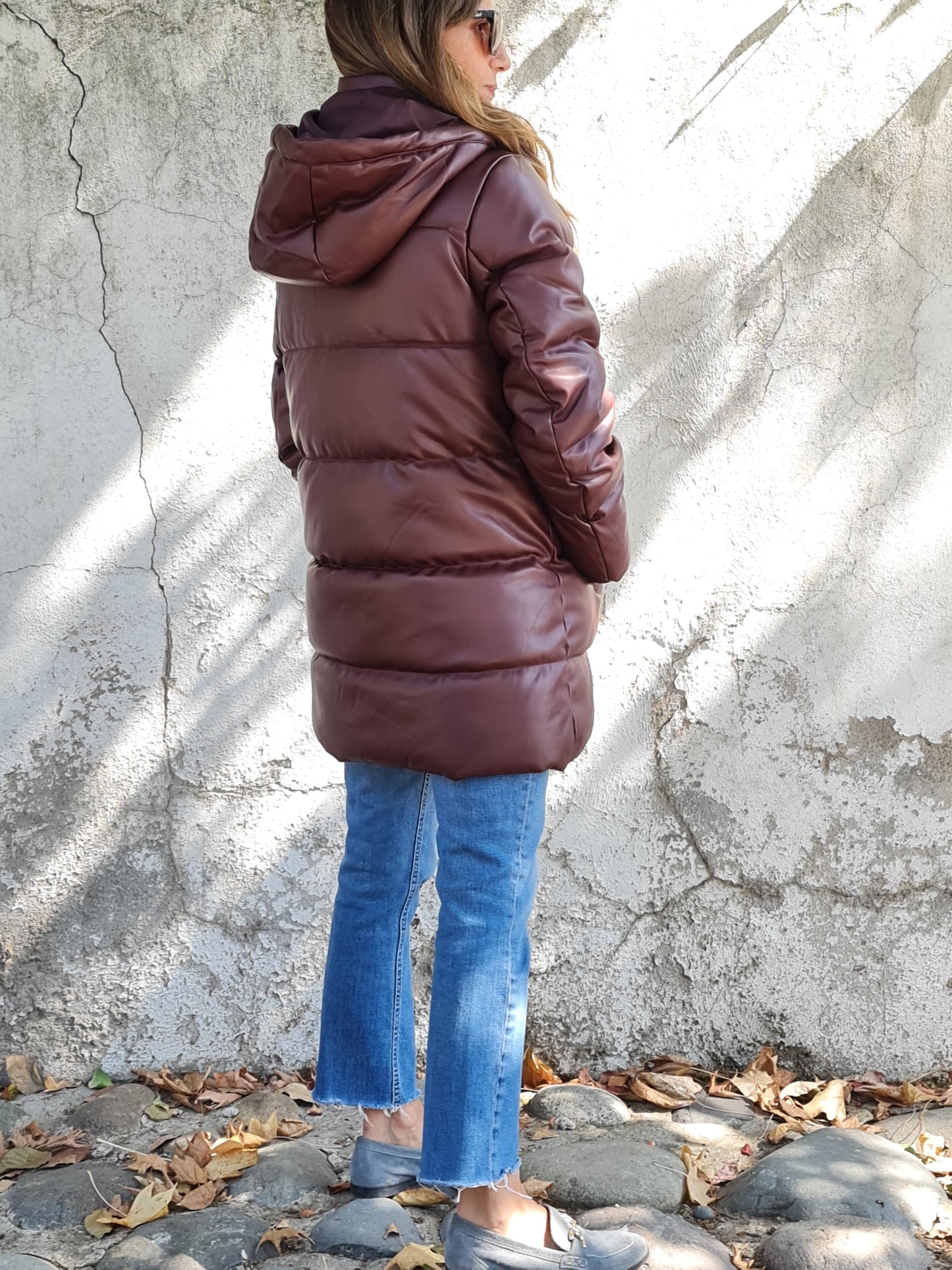 PARKA ECO CUERO BURDEO.