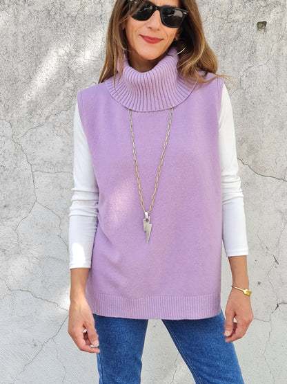 SWEATER CUELLO TORTUGA LILA.