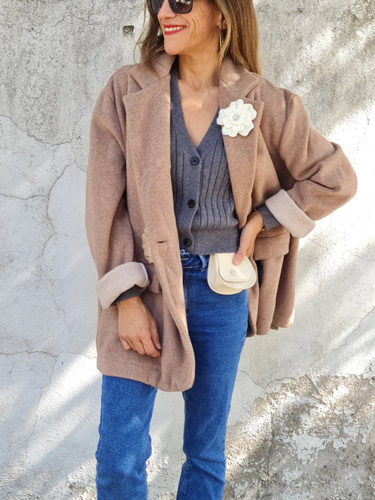 CHAQUETA JOSEFINA CAMEL.