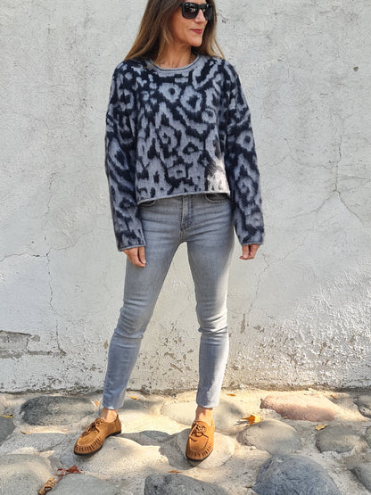 SWEATER BEGOÑA GRIS/NEGRO.
