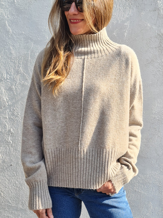 SWEATER MARTA TOSTADO SUAVE.