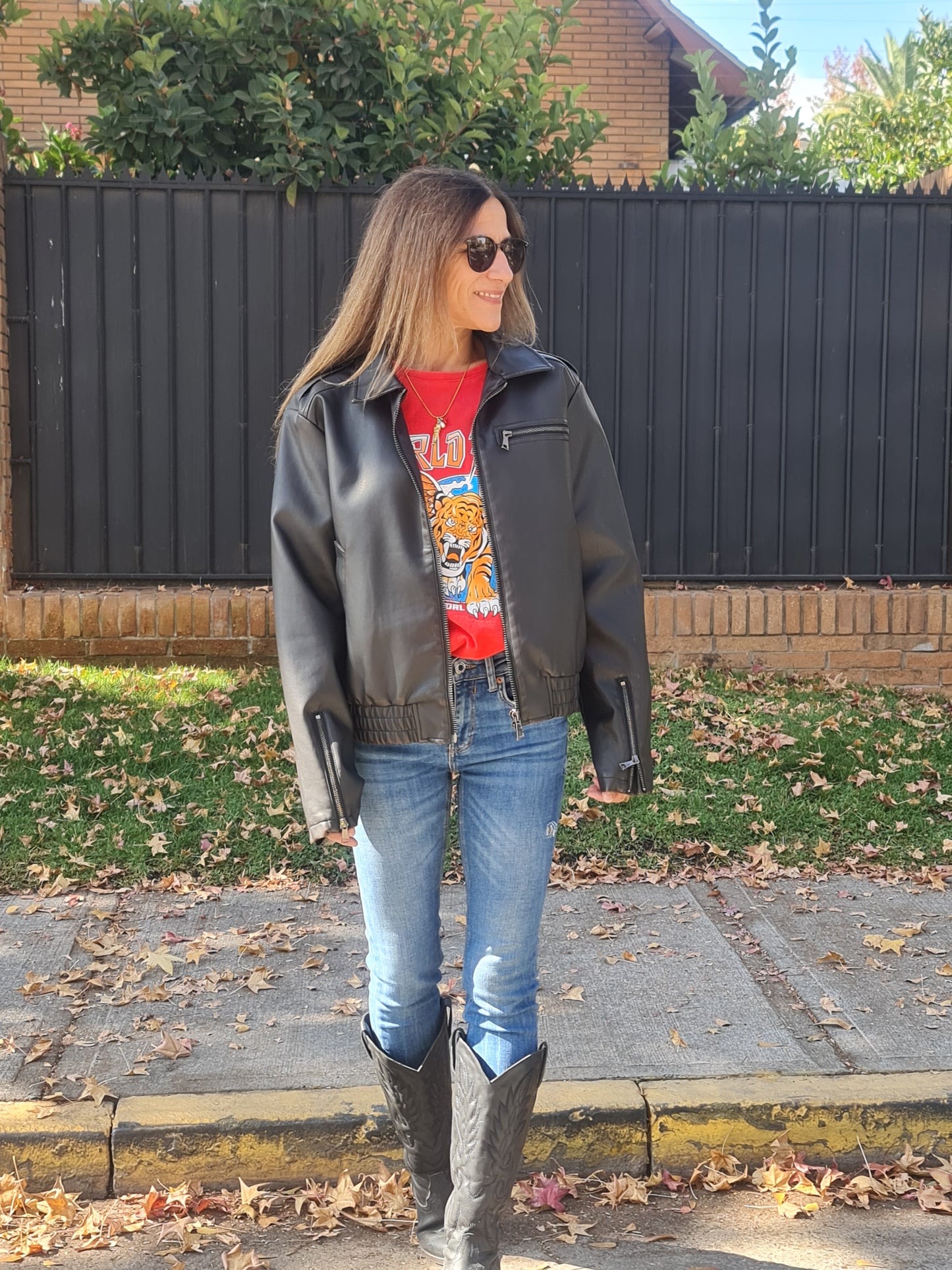CHAQUETA ECO CUERO CAFE OSCURO -50% DE DCTO.