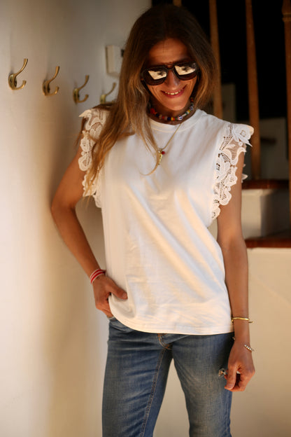 POLERA AZUCENA BLANCA.