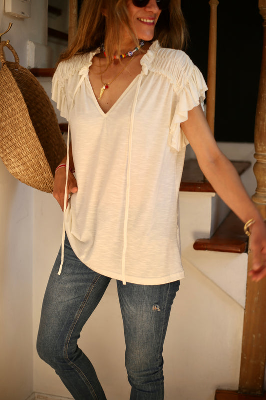 POLERA AMPARO CREMA.