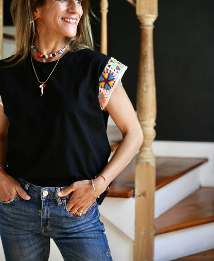 POLERA JAZMIN NEGRA.