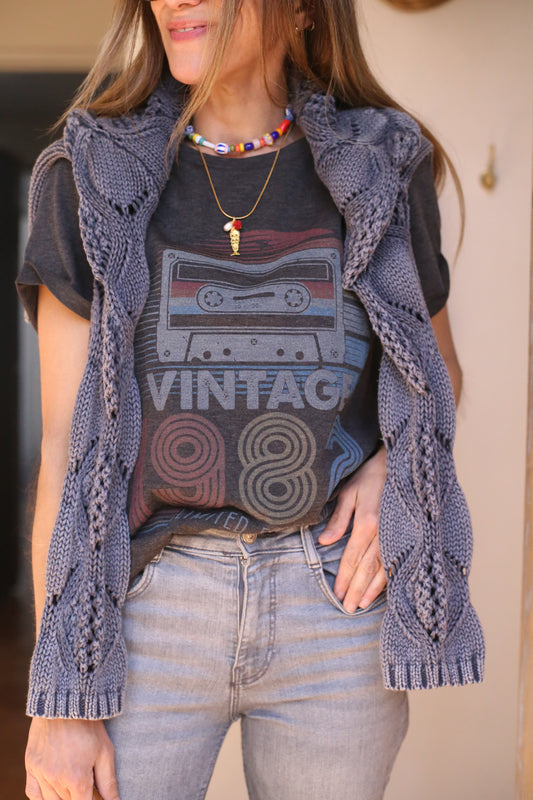POLERA 1982 GRIS.