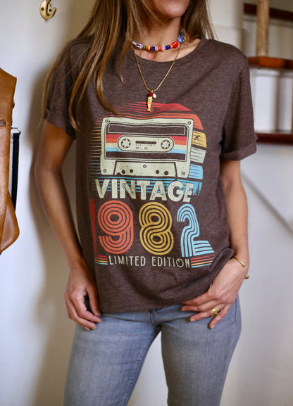 POLERA 1982 CAFÉ.