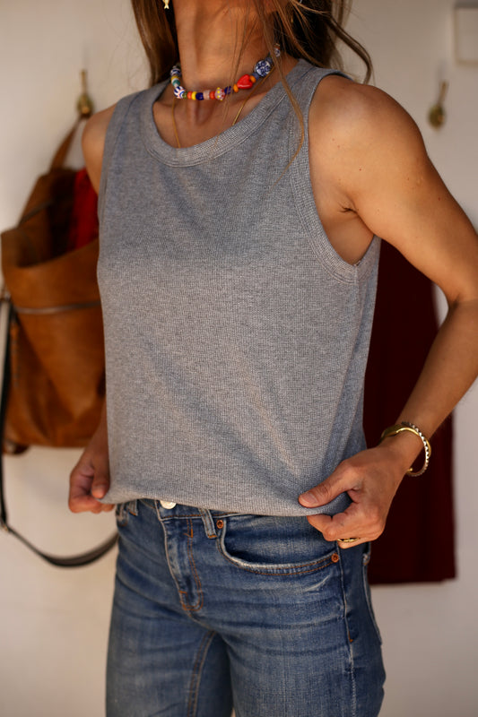 POLERA SARA BRILLOS GRIS