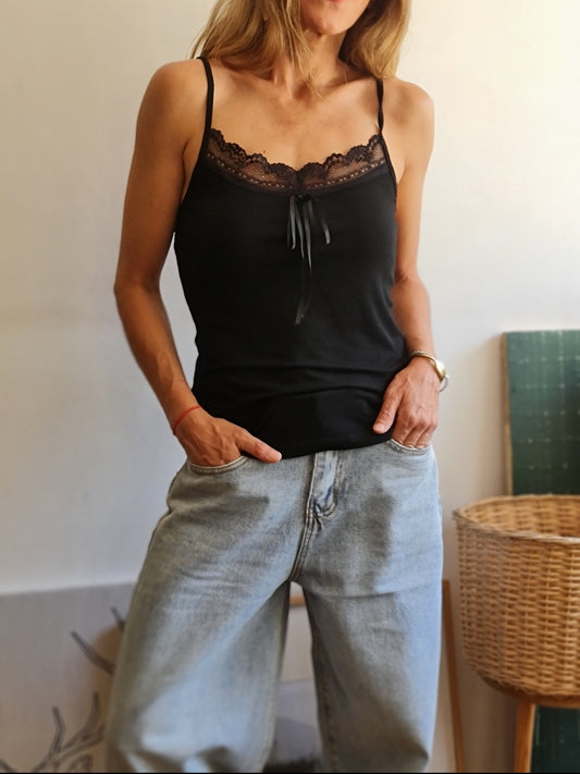 POLERA LILY NEGRA -20% Dcto.