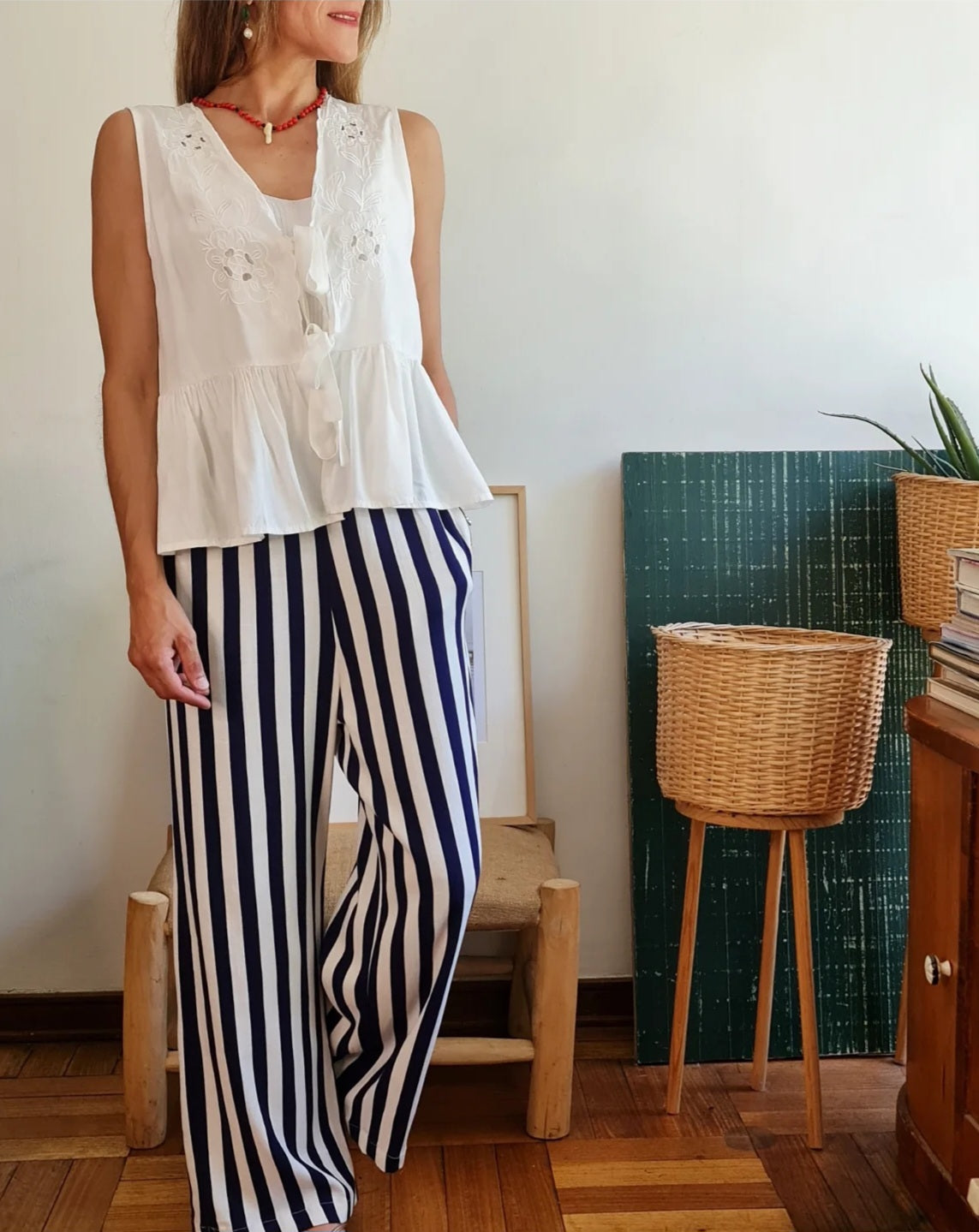 PANTALON LUPE AZUL/BLANCO -35% DE DCTO.