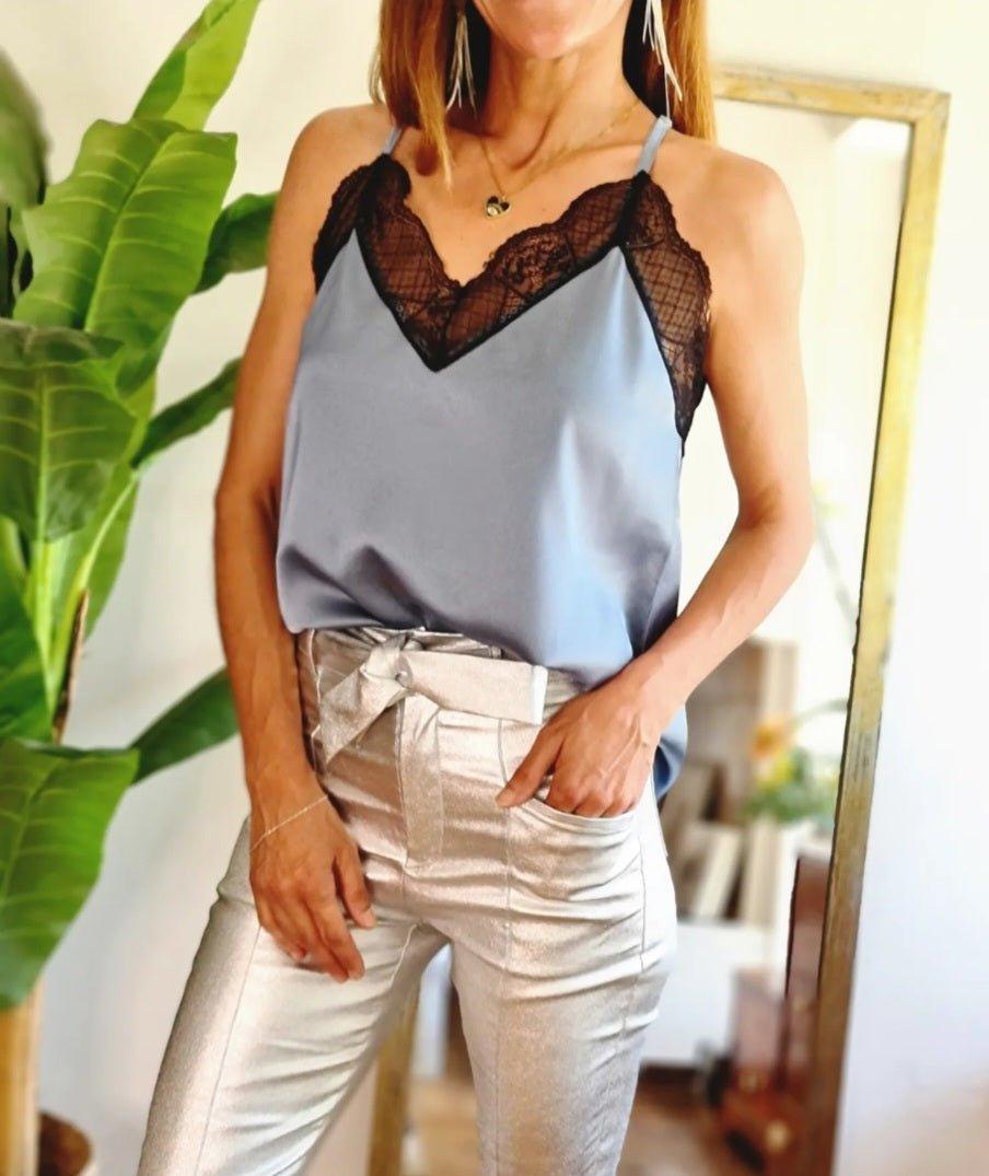 BLUSA SATIN ENCAJE GRIS -50% DE DCTO. - Quemepongo