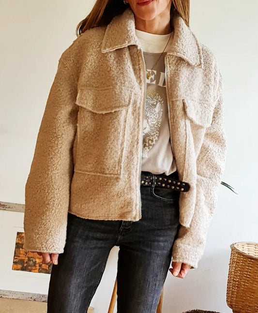 Chaqueta Boucle Beige 15% de Dto - Queme Pongo Tienda