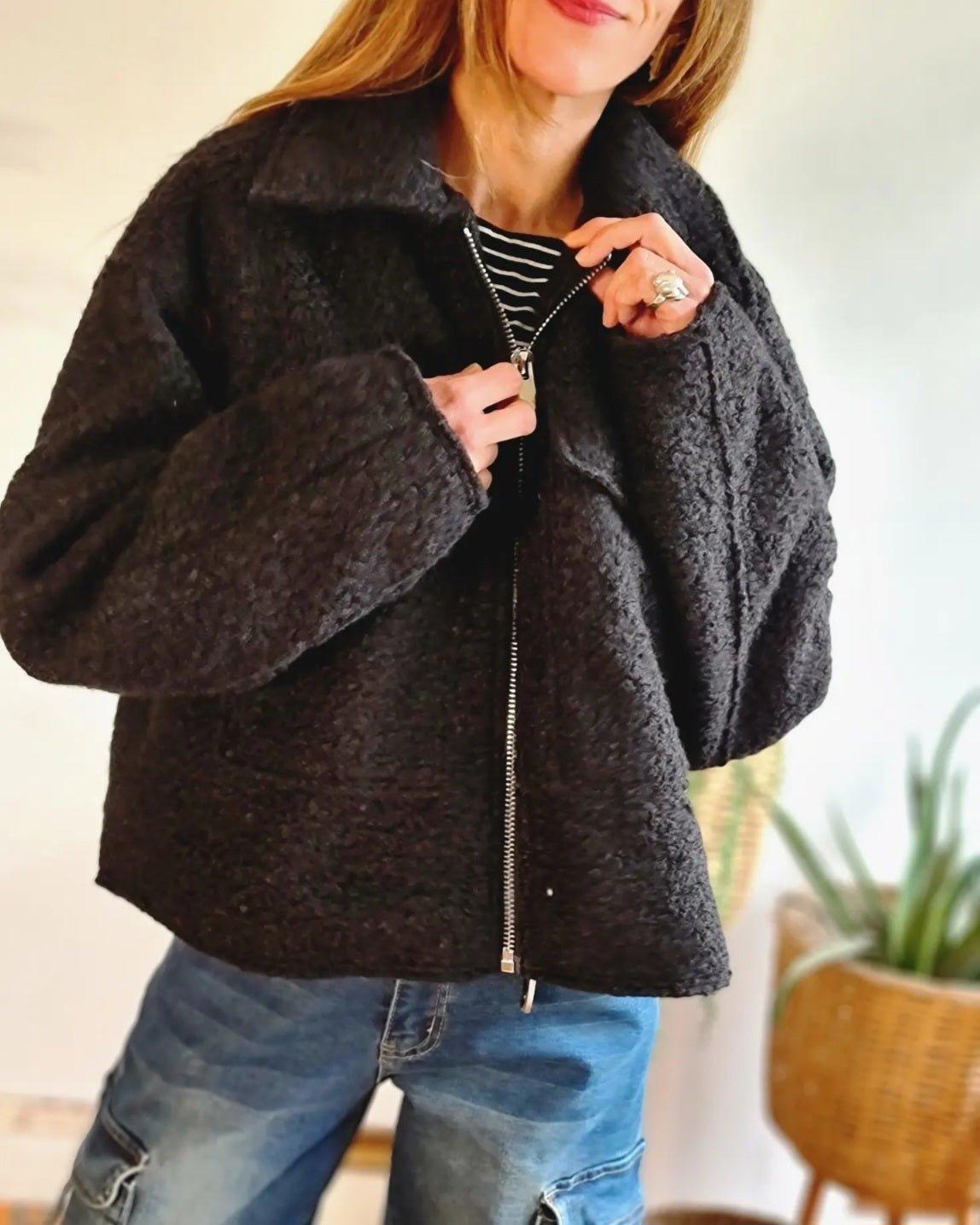 Chaqueta Boucle Negra 15% de Dto - Queme Pongo Tienda