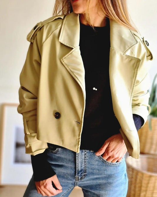 Chaqueta Crop Eco Cuero Crema - Queme Pongo Tienda