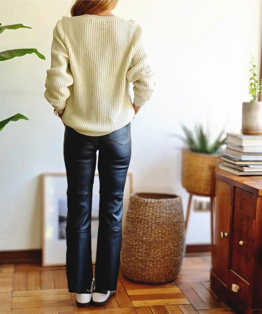 PANTALON COSTURAS NEGRO -10% DE DCTO. - Quemepongo